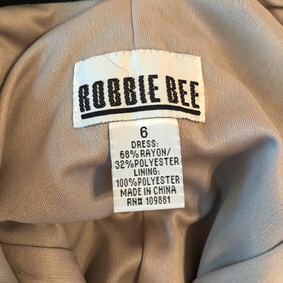 Robbie Bee Dress - Picture 5 of 9